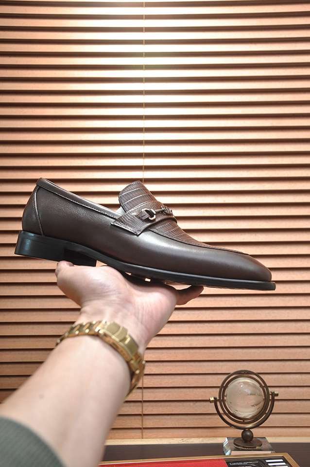 Louis Vuitton LV Sneakers Colorway 2 1133290-2