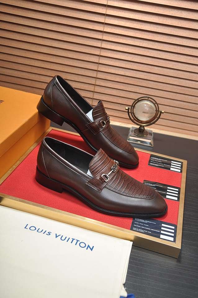 Louis Vuitton LV Sneakers Colorway 2 1133290-2