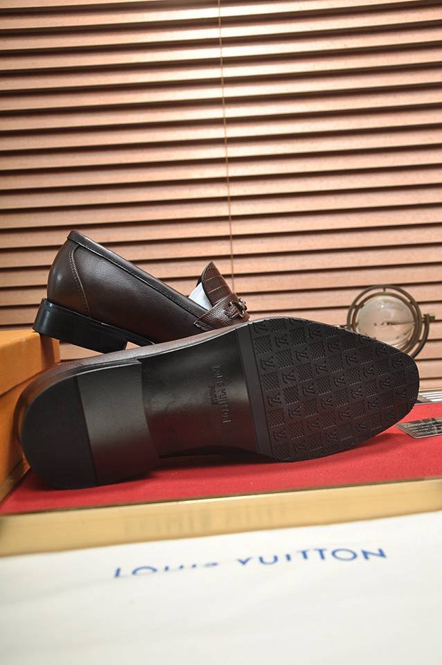 Louis Vuitton LV Sneakers Colorway 2 1133290-2