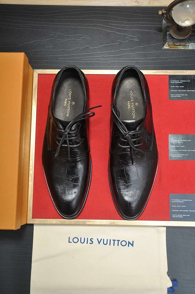 Louis Vuitton LV Sneakers Colorway 1 1133290-1