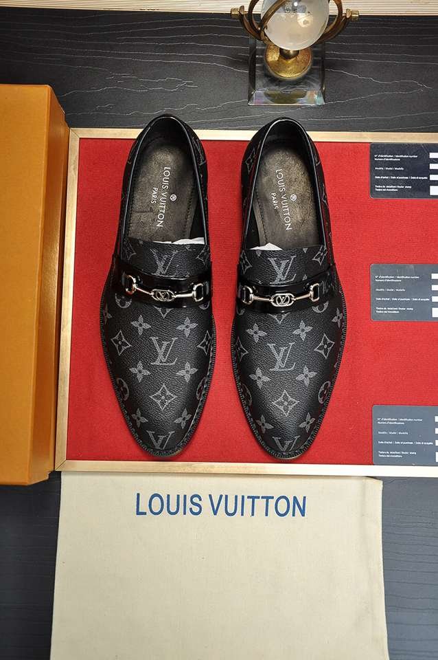 Louis Vuitton LV Sneakers Colorway 12 1133280-12