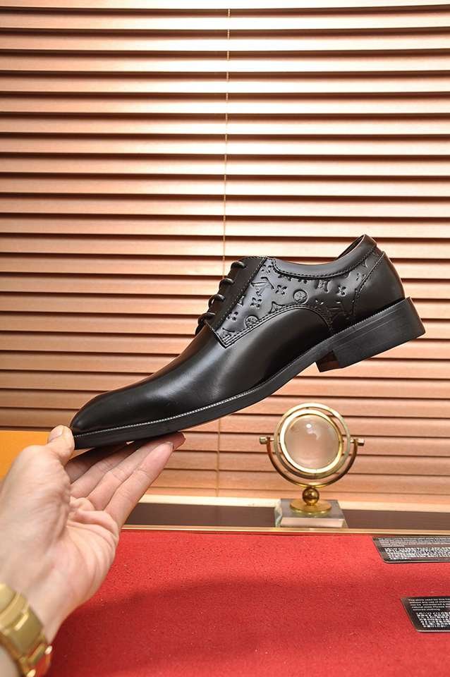 Louis Vuitton LV Sneakers Colorway 8 1133250-8