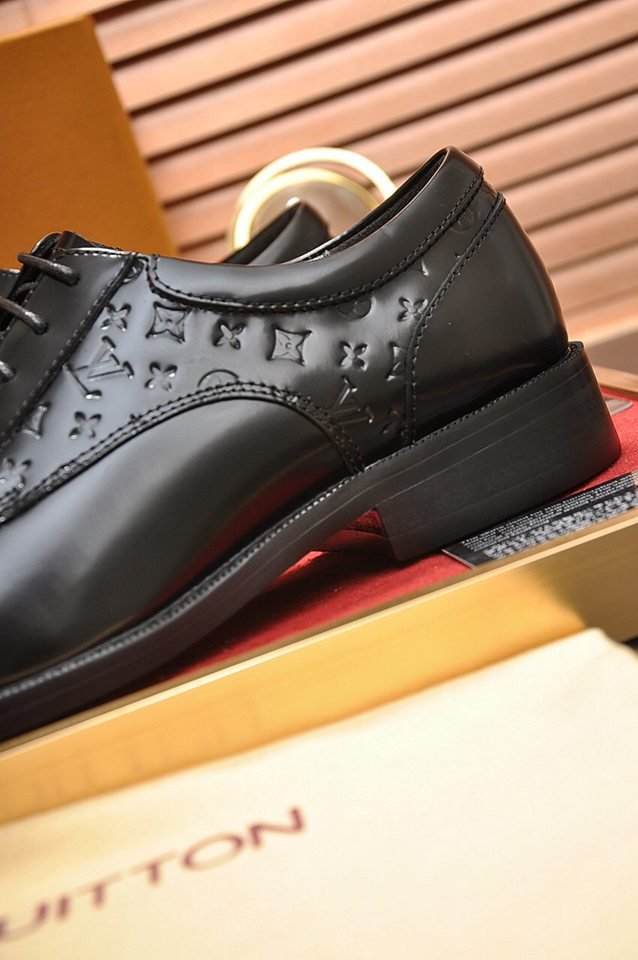 Louis Vuitton LV Sneakers Colorway 8 1133250-8