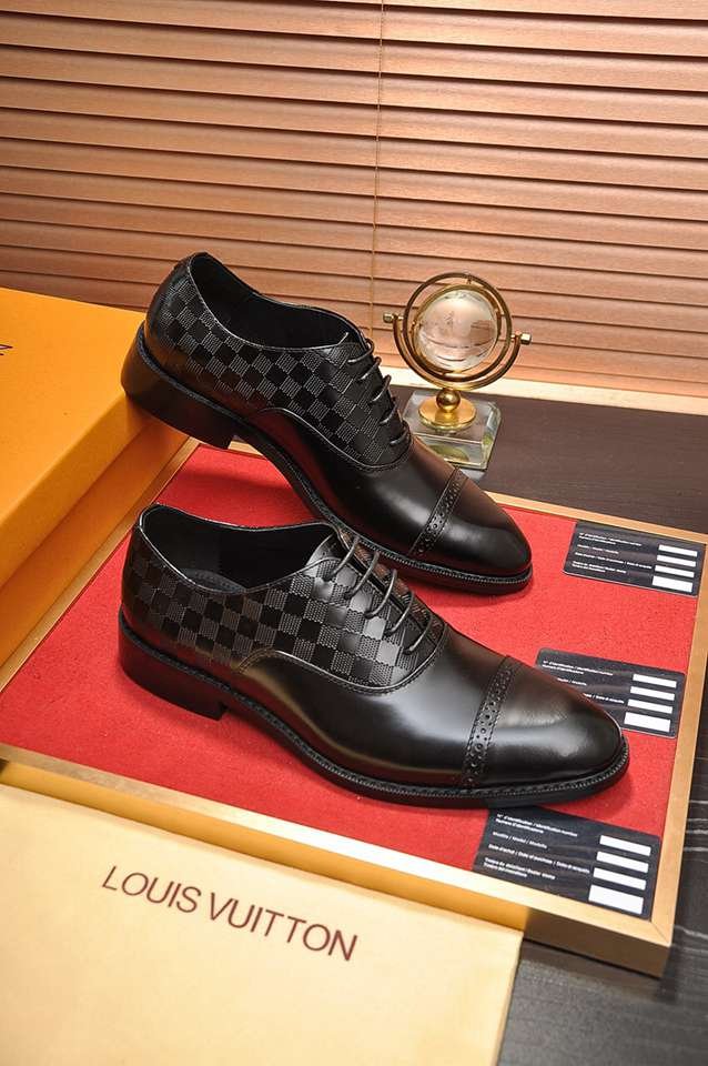 Louis Vuitton LV Sneakers Colorway 2 1133250-2