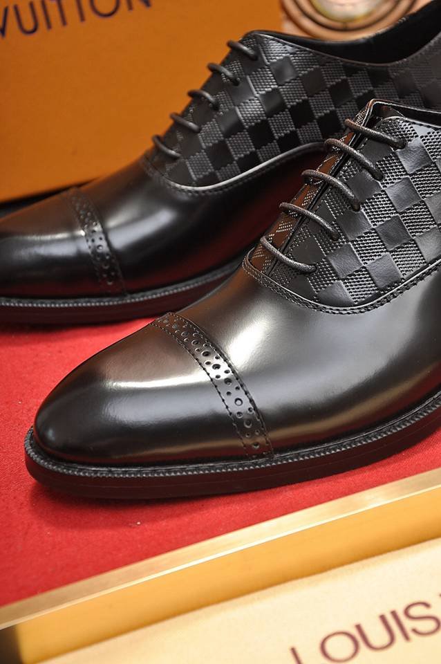 Louis Vuitton LV Sneakers Colorway 2 1133250-2