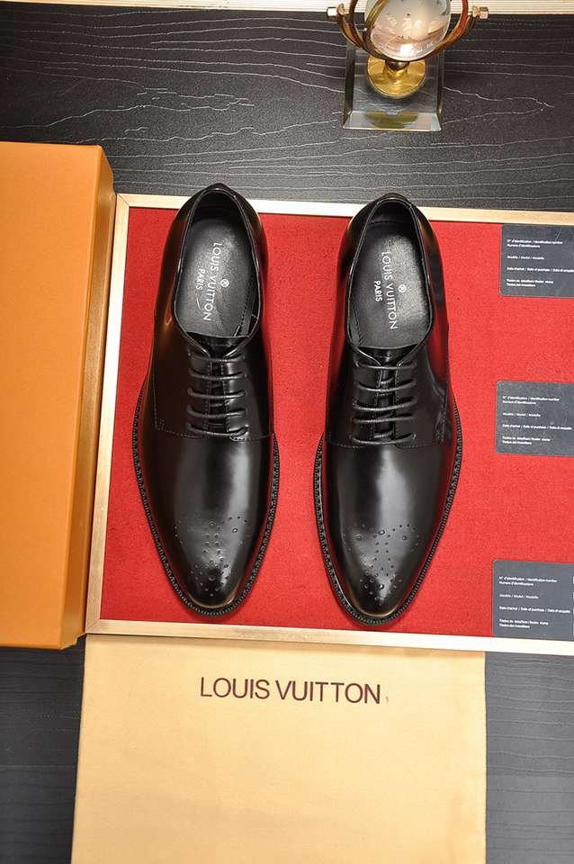 Louis Vuitton LV Sneakers Colorway 1 1133250-1
