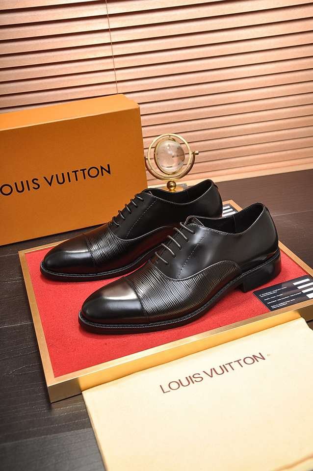 Louis Vuitton LV Sneakers 1133250