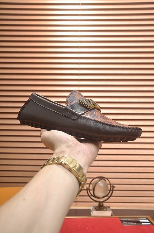 Louis Vuitton LV Sneakers Colorway 1 1133230-1