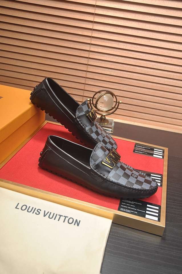 Louis Vuitton LV Sneakers 1133230