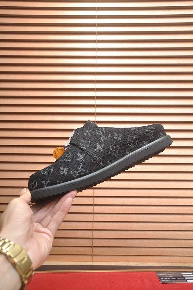 Louis Vuitton LOUIS VUITTON Sneakers Colorway 4 1133280-4