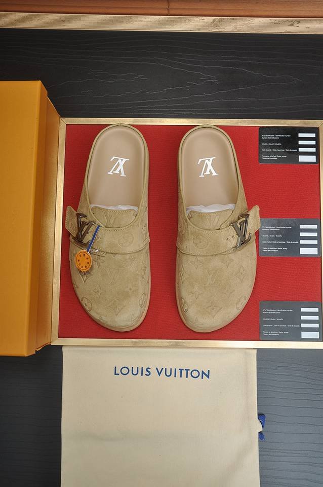 Louis Vuitton LOUIS VUITTON Sneakers Colorway 1 1133280-1