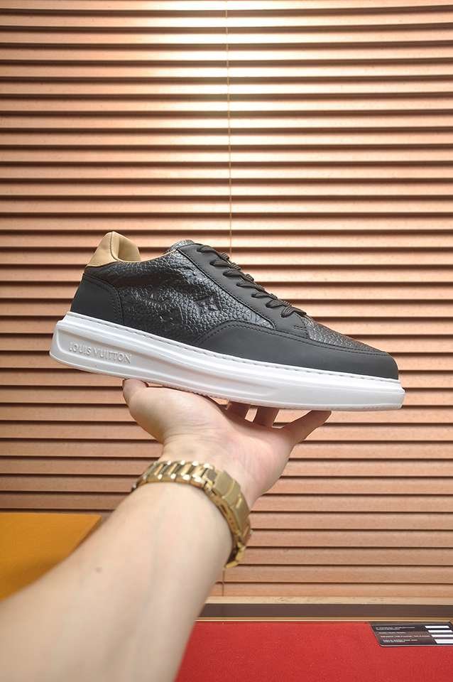 Louis Vuitton Men's LV Monogram Court Sneakers 1133340
