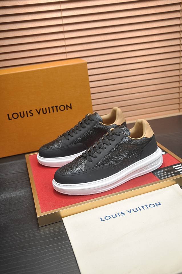 Louis Vuitton Men’s LV Monogram Court Sneakers 1133340
