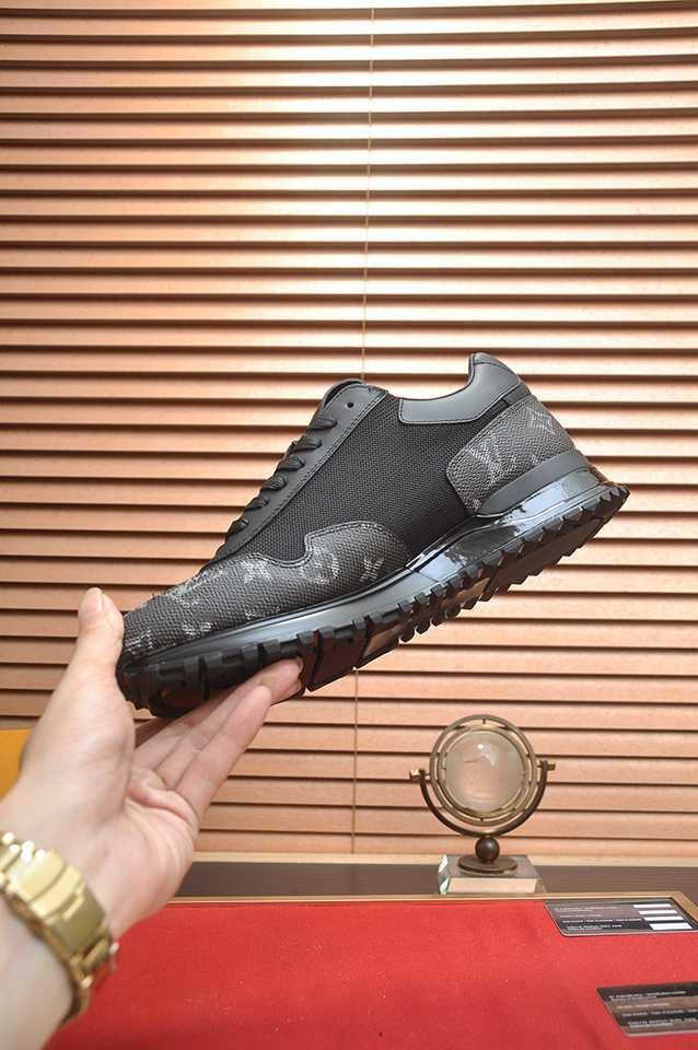 Louis Vuitton LOUIS VUITTON Sneakers 1133380