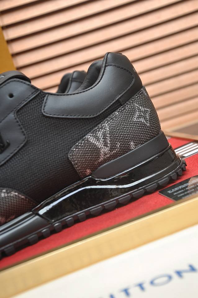Louis Vuitton LOUIS VUITTON Sneakers 1133380
