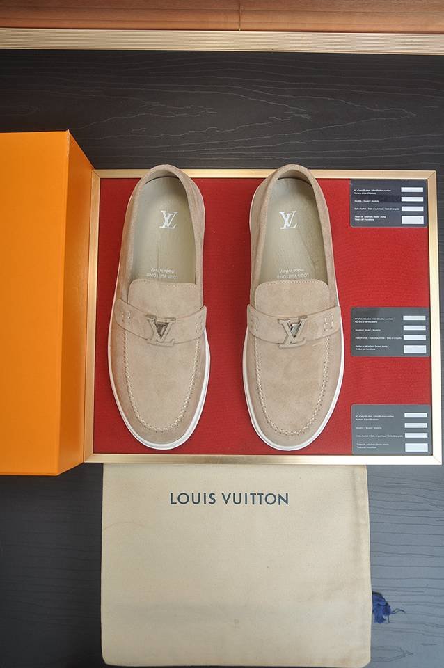 Louis Vuitton LV Sneakers Colorway 4 1133300-4