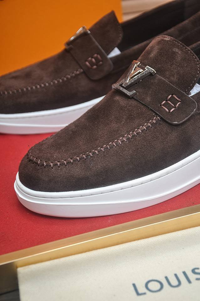Louis Vuitton LV Sneakers Colorway 3 1133300-3