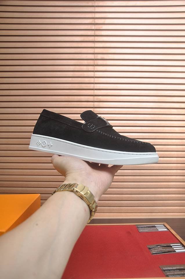 Louis Vuitton LV Sneakers Colorway 2 1133300-2