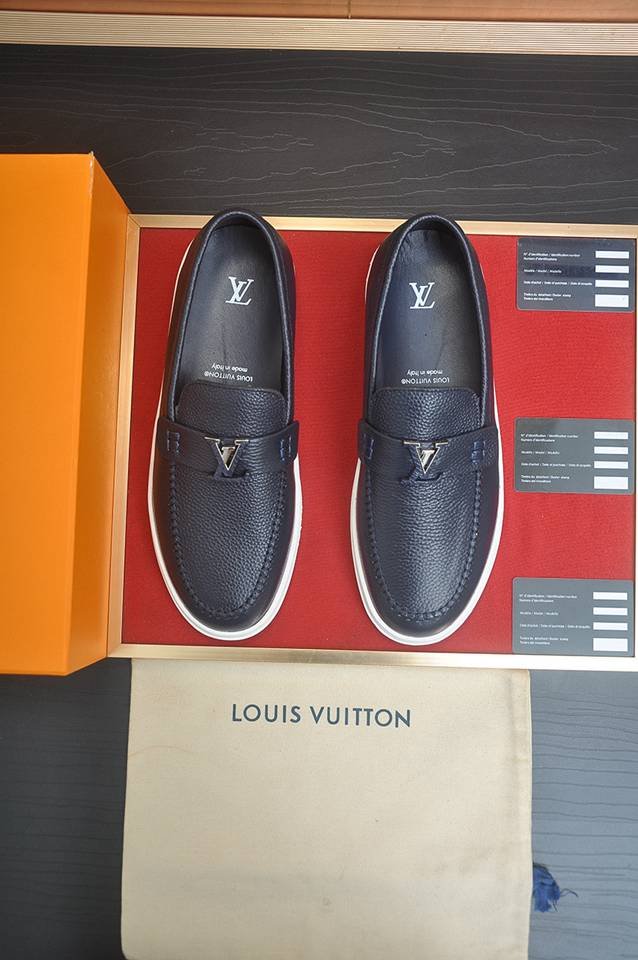 Louis Vuitton LV Sneakers Colorway 1 1133300-1