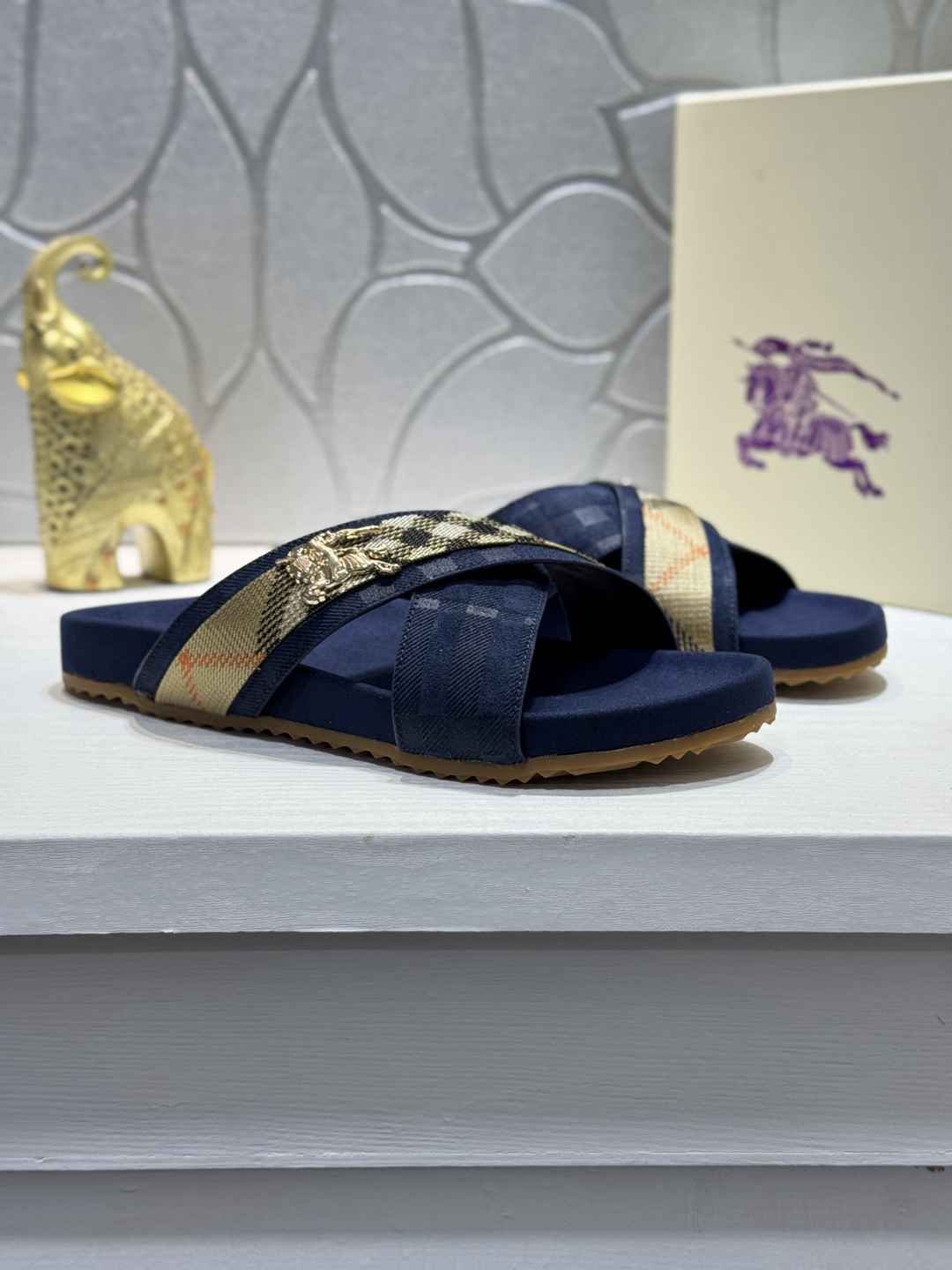 Burberry XM Slides Colorway 9 1720200-9
