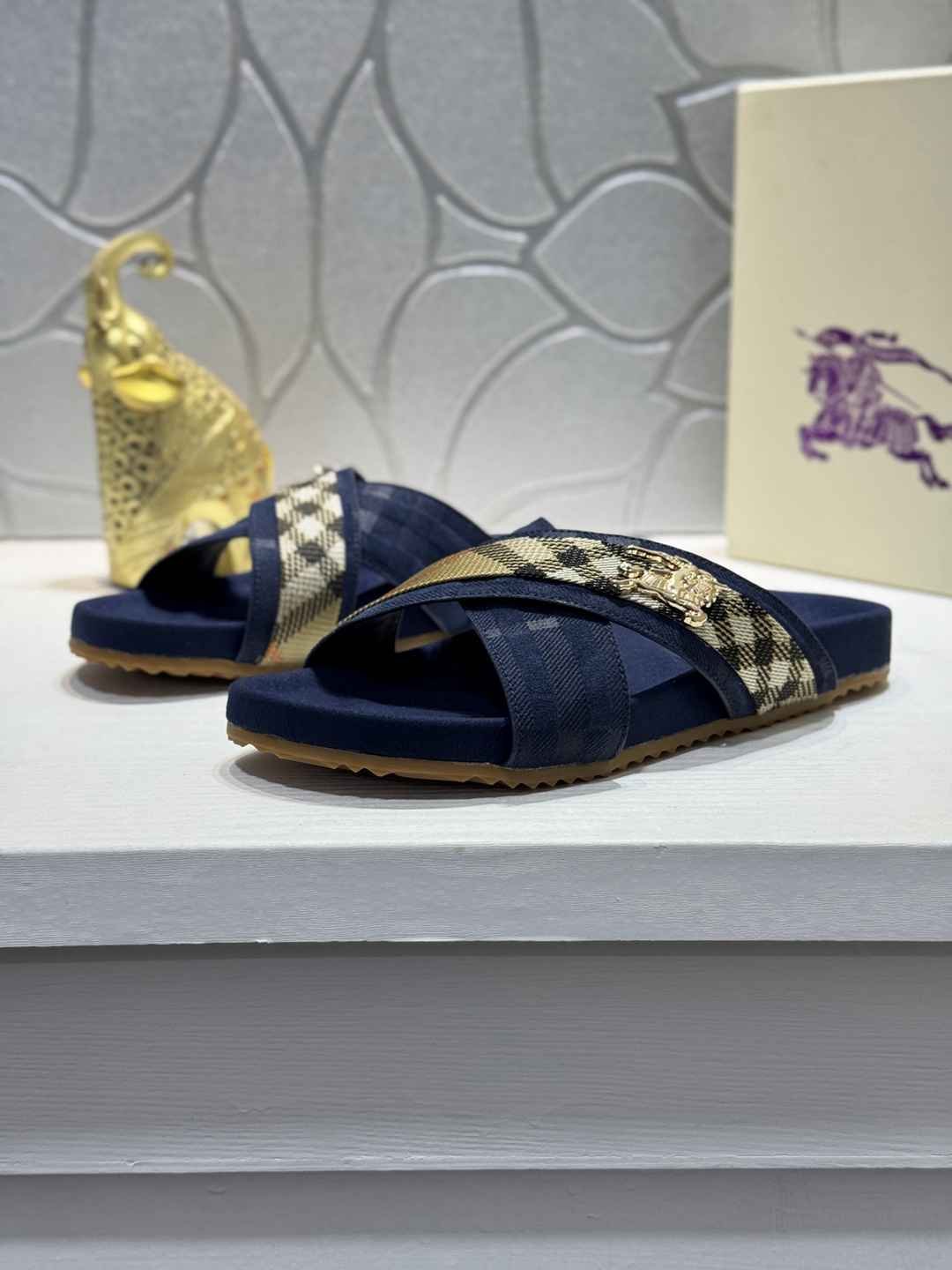 Burberry XM Slides Colorway 9 1720200-9