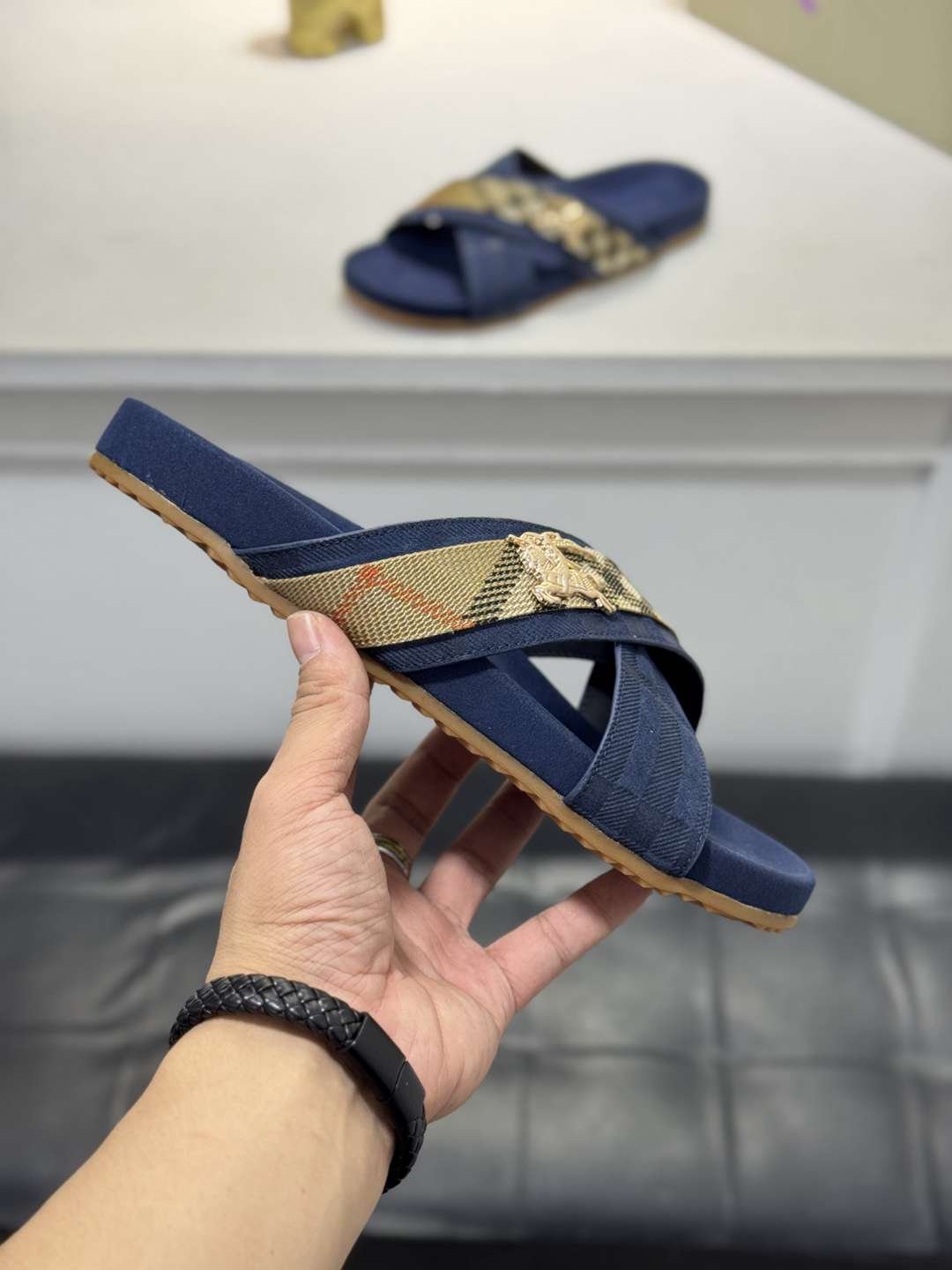Burberry XM Slides Colorway 9 1720200-9