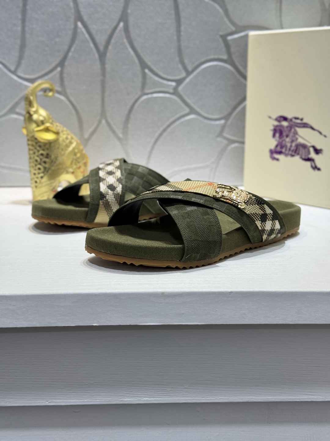 Burberry XM Slides Colorway 8 1720200-8