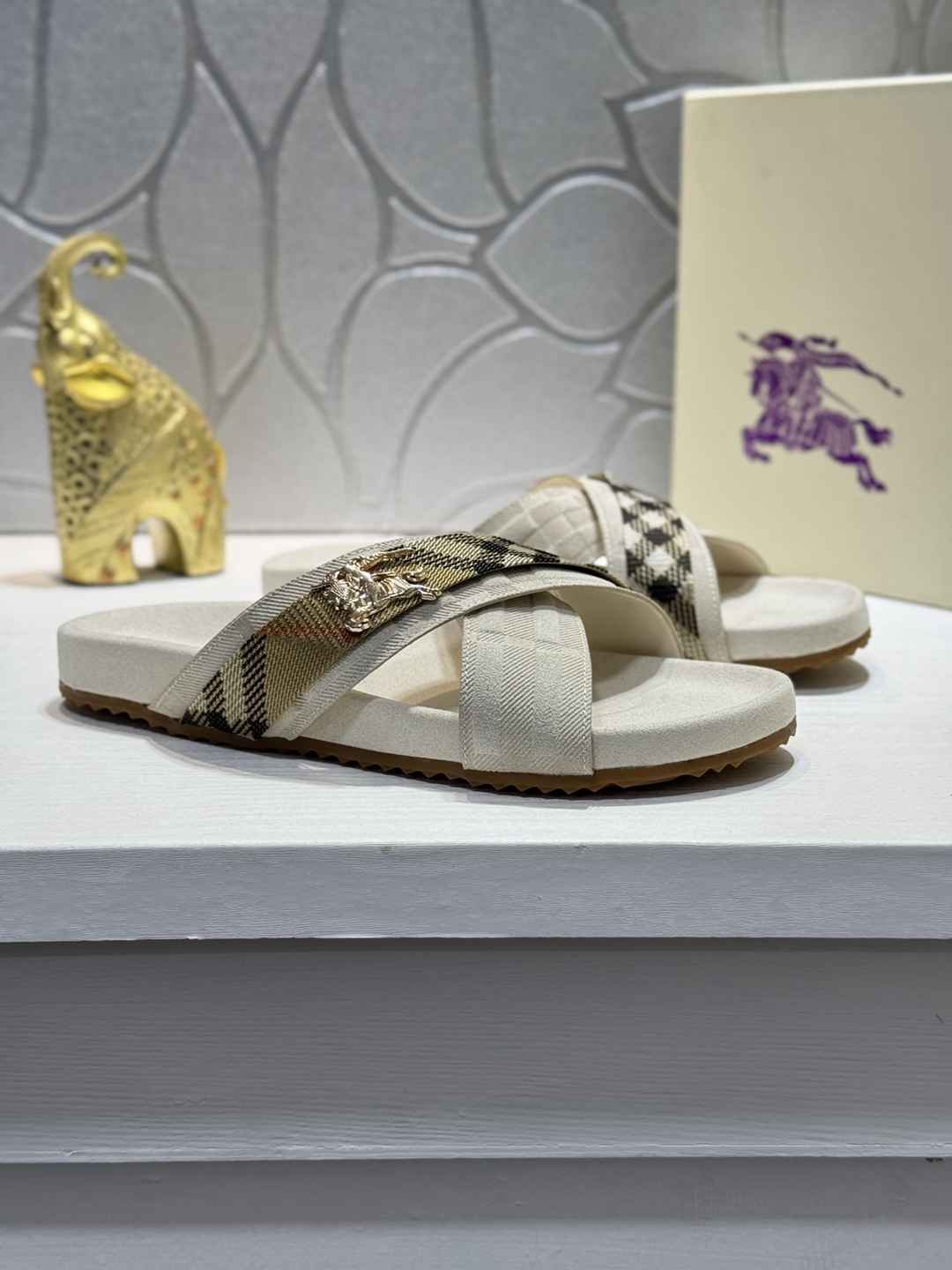 Burberry XM Slides Colorway 7 1720200-7