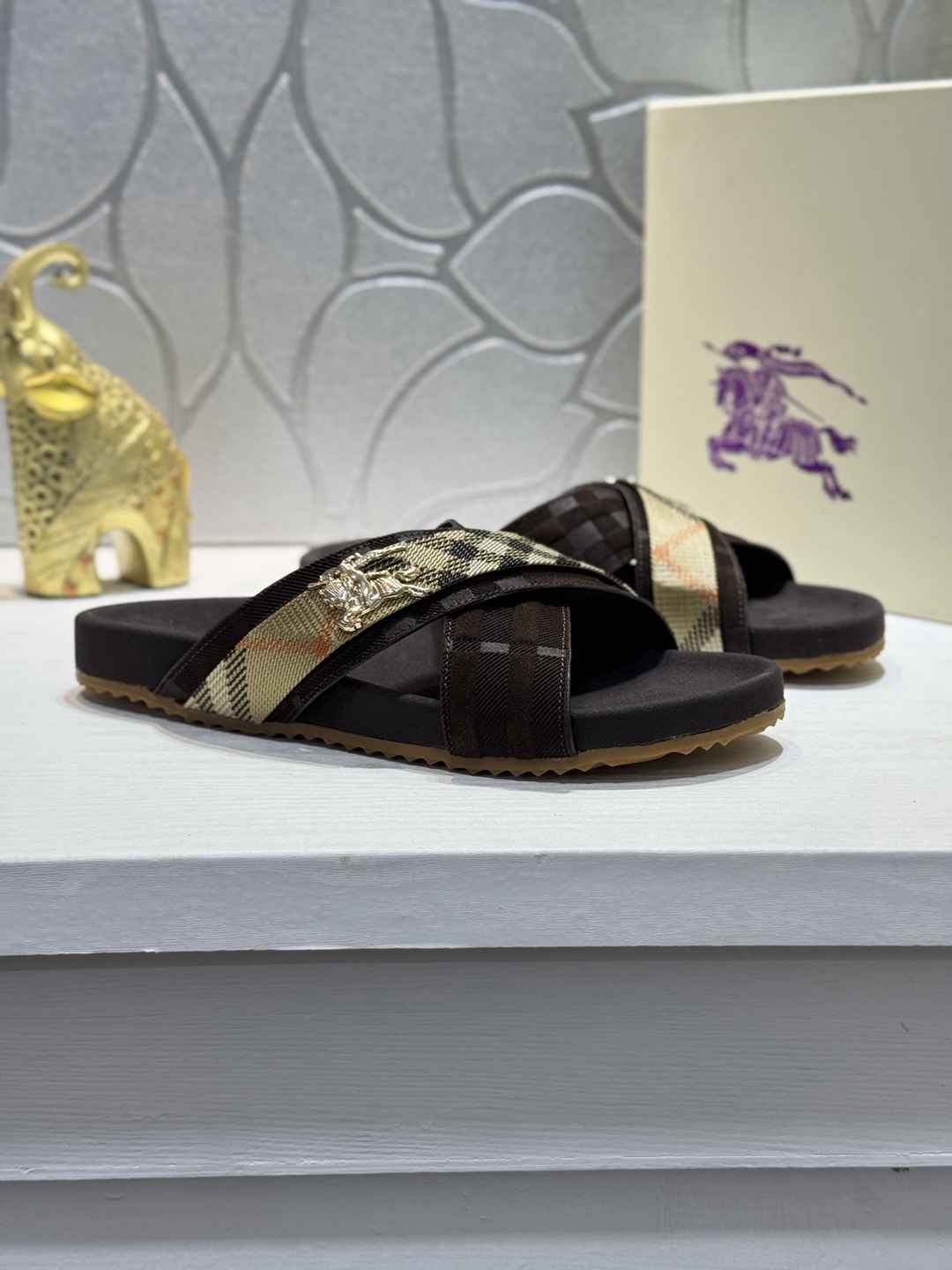 Burberry XM Slides Colorway 6 1720200-6
