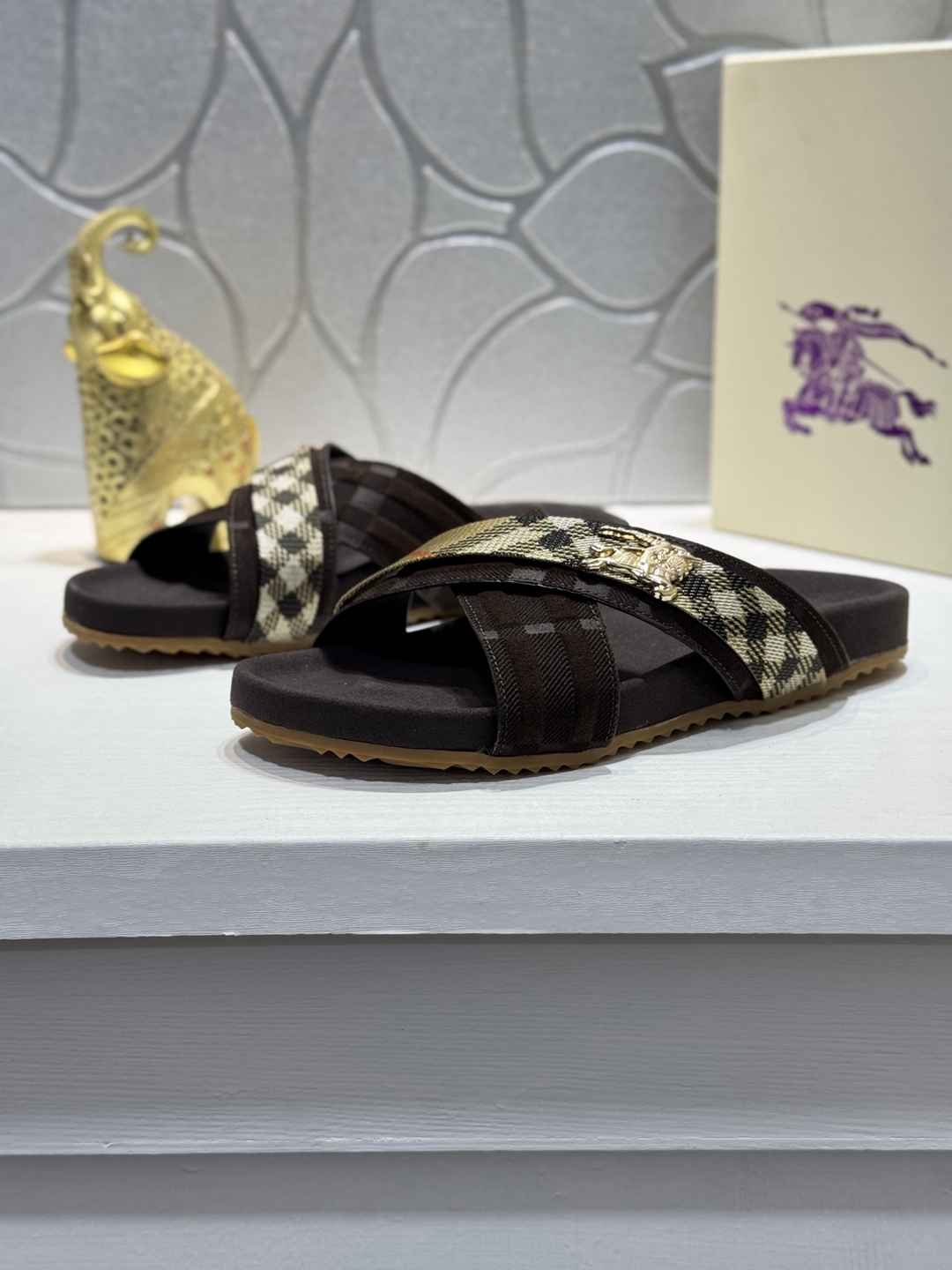 Burberry XM Slides Colorway 6 1720200-6