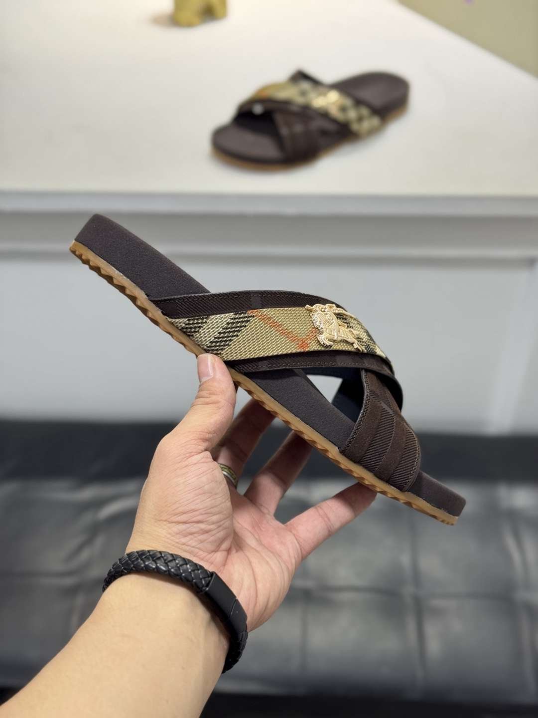 Burberry XM Slides Colorway 6 1720200-6