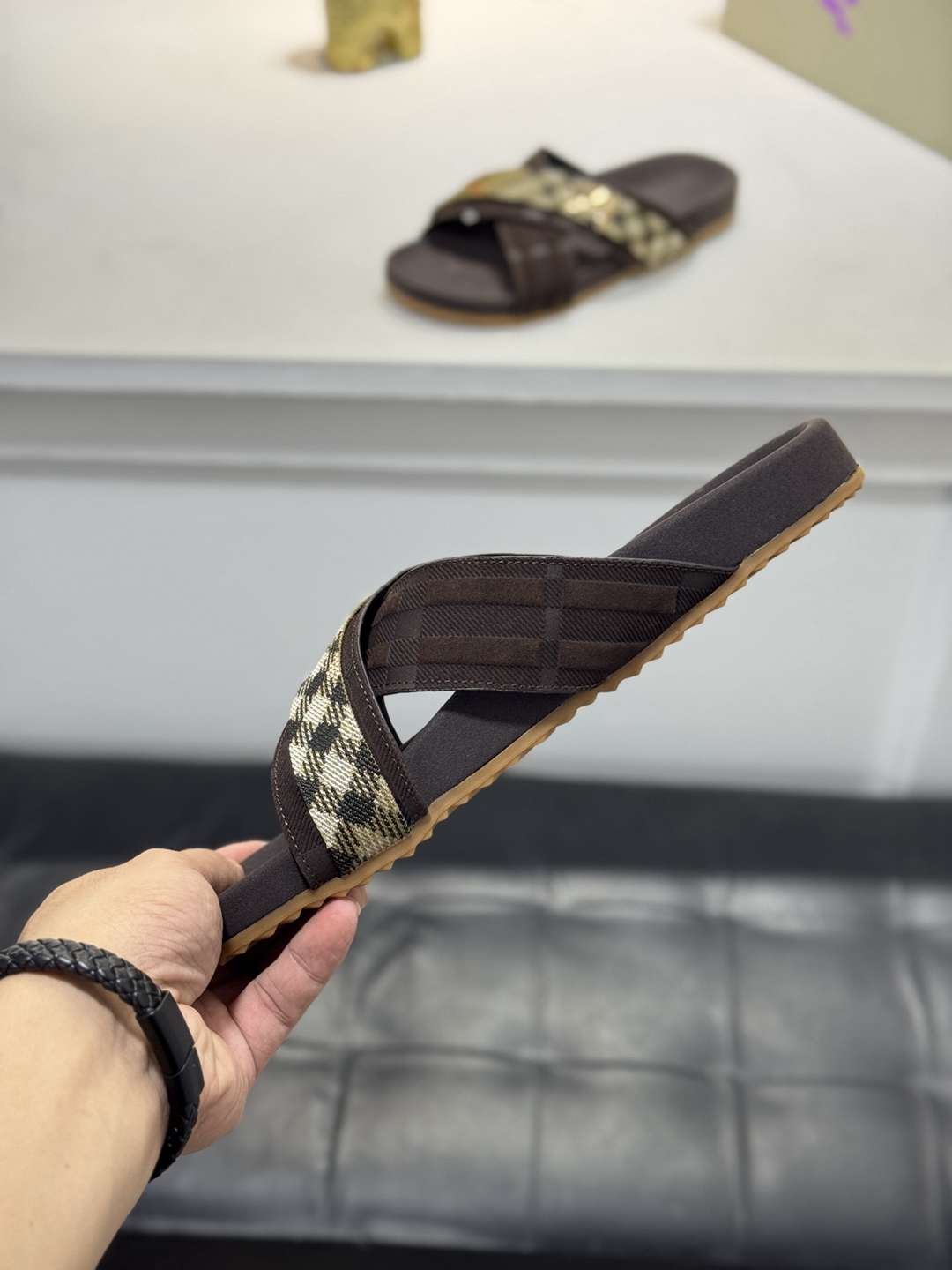 Burberry XM Slides Colorway 6 1720200-6