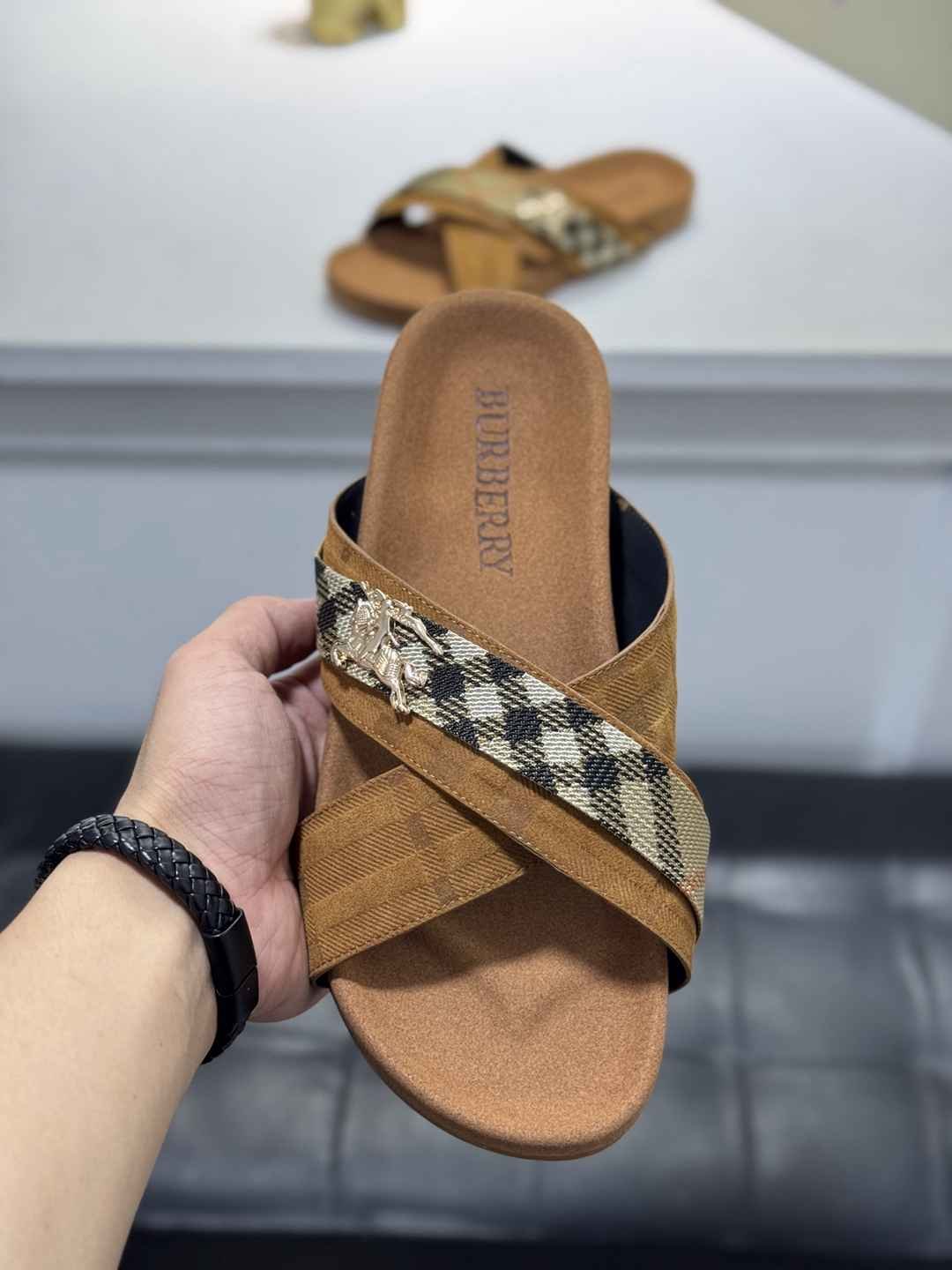 Burberry XM Slides Colorway 5 1720200-5