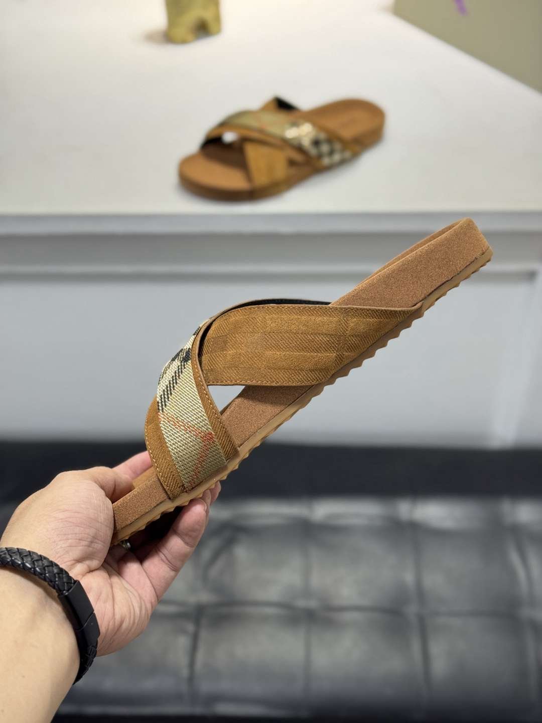 Burberry XM Slides Colorway 5 1720200-5