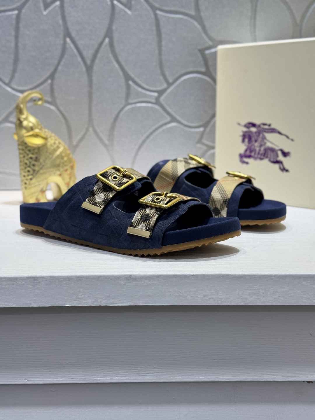 Burberry XM Slides Colorway 4 1720200-4