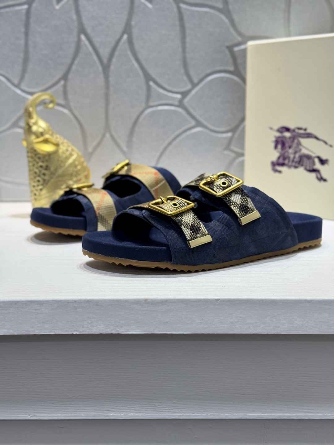 Burberry XM Slides Colorway 4 1720200-4