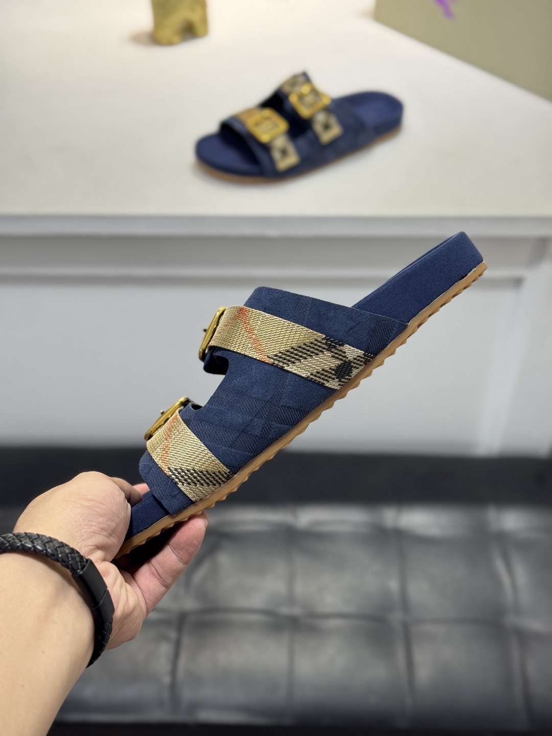 Burberry XM Slides Colorway 4 1720200-4