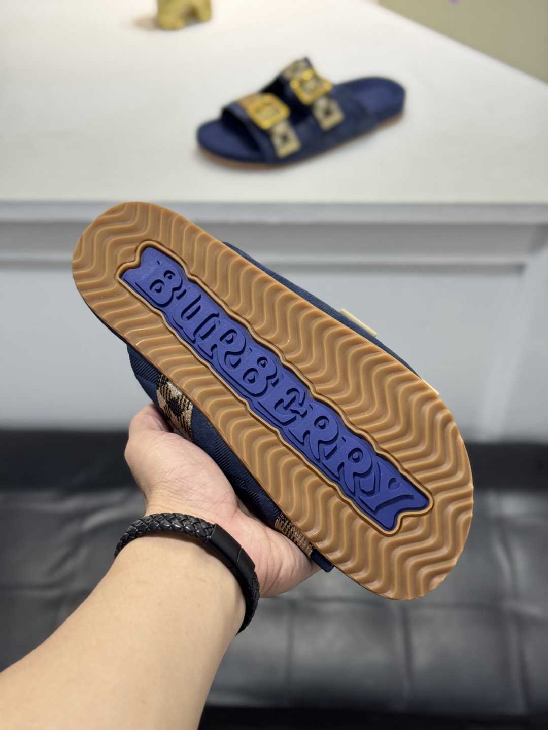 Burberry XM Slides Colorway 4 1720200-4