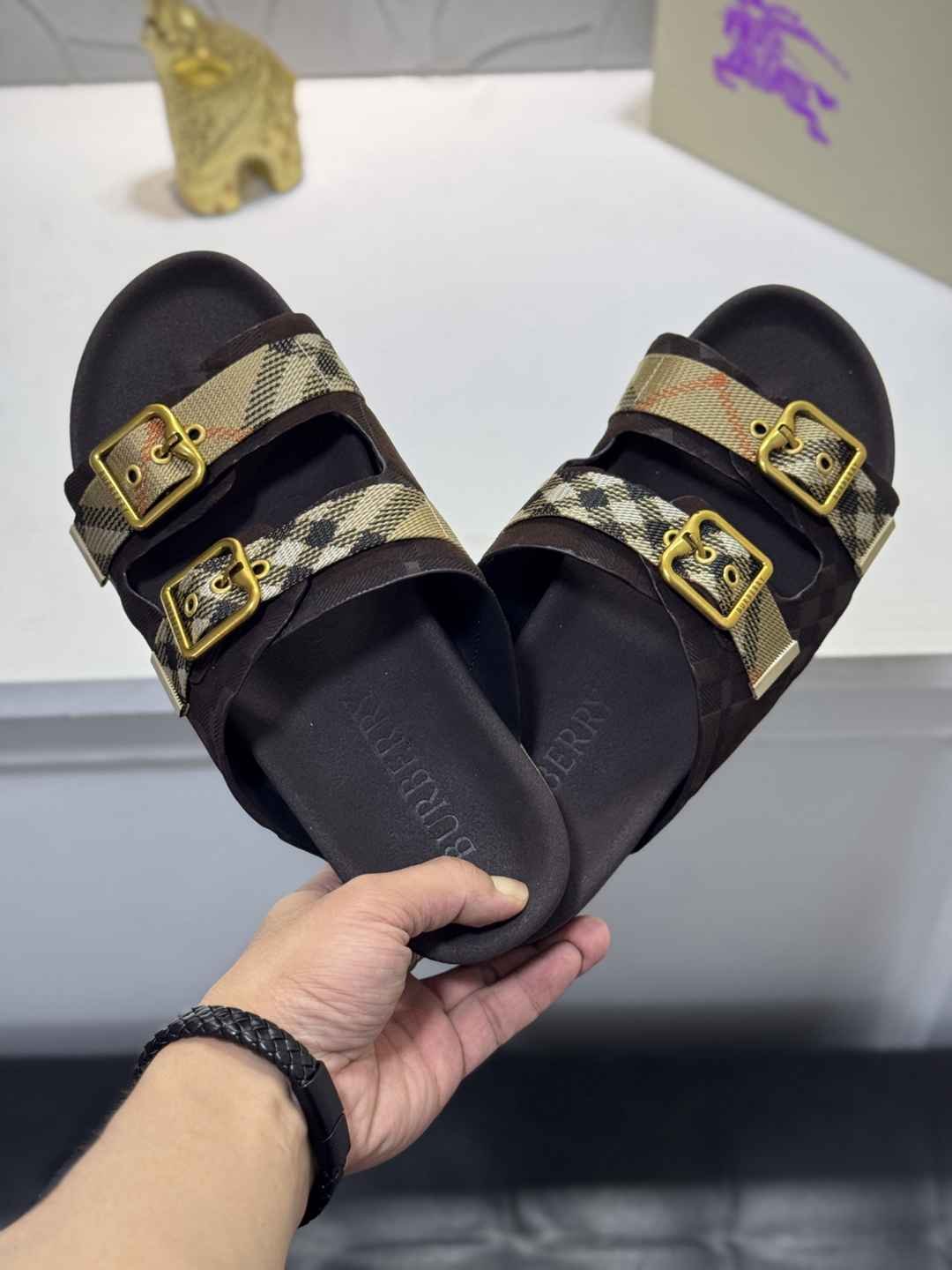 Burberry XM Slides Colorway 3 1720200-3