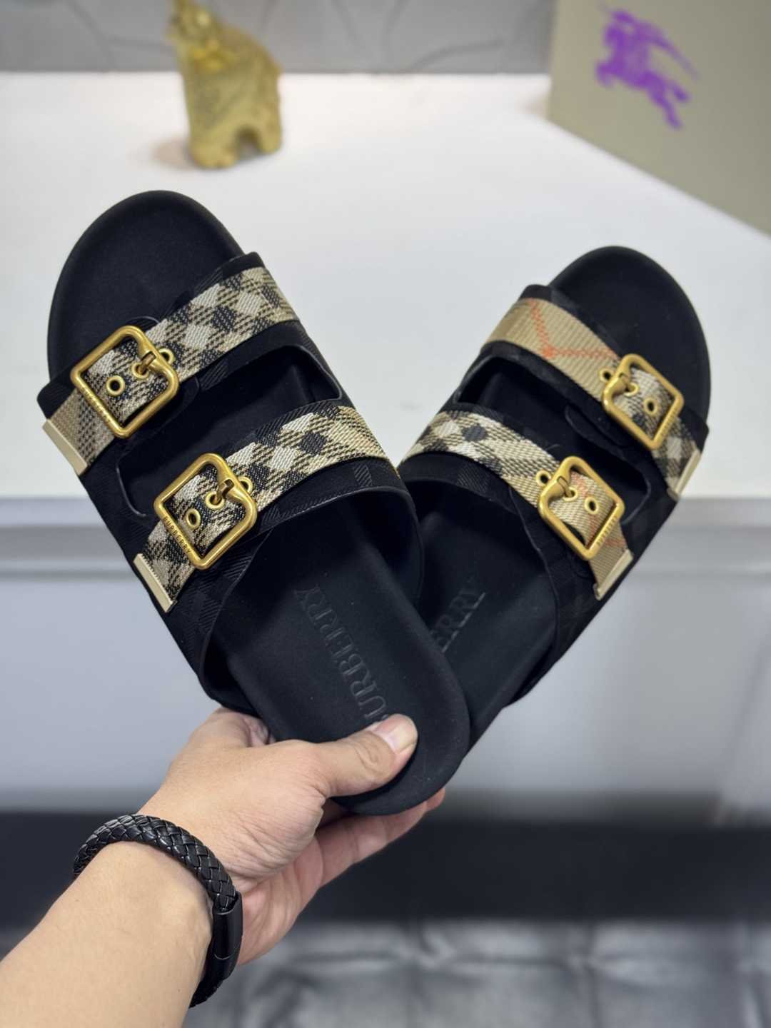 Burberry XM Slides Colorway 2 1720200-2