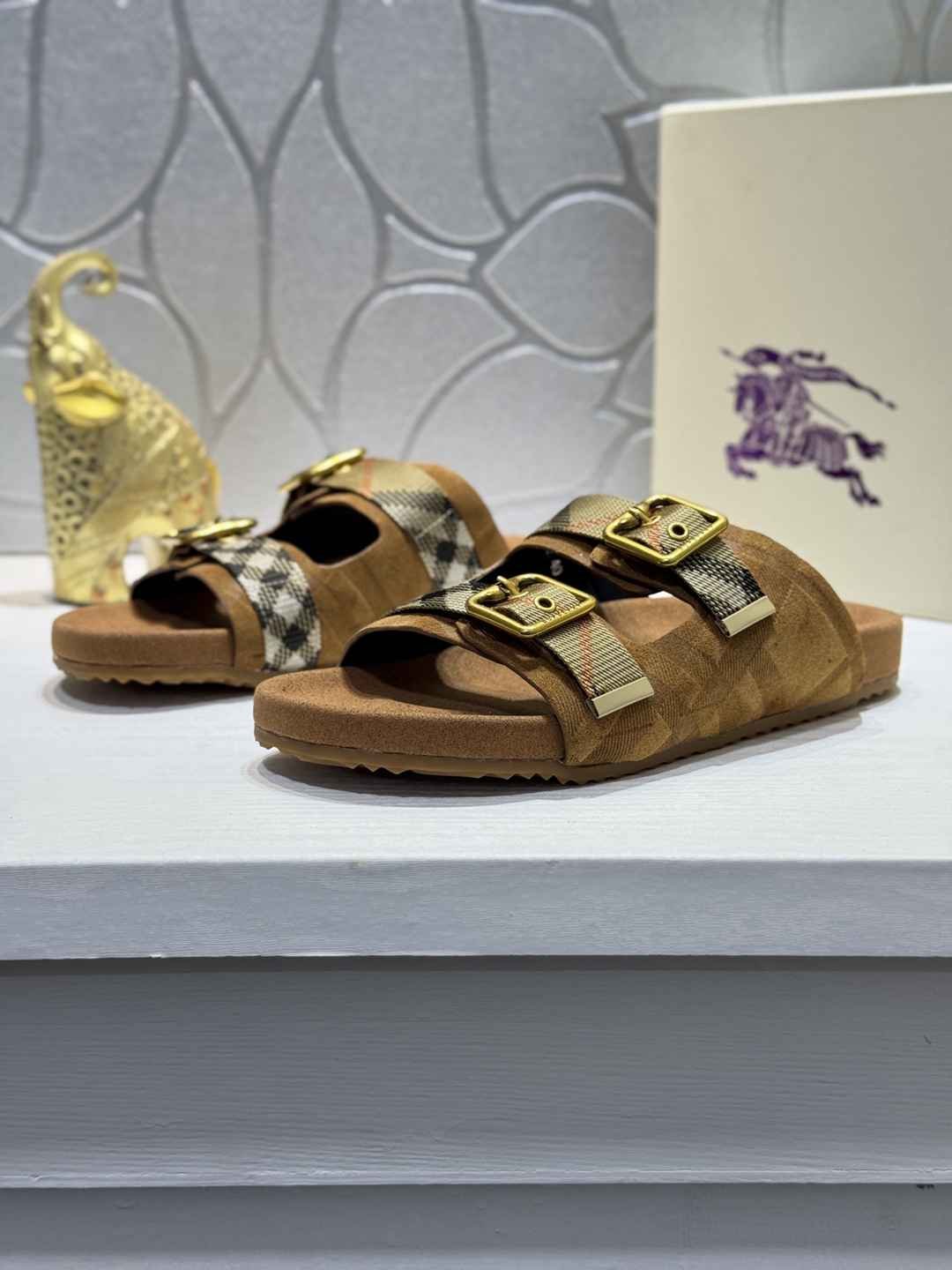 Burberry BURBERR XM Slides 1720200