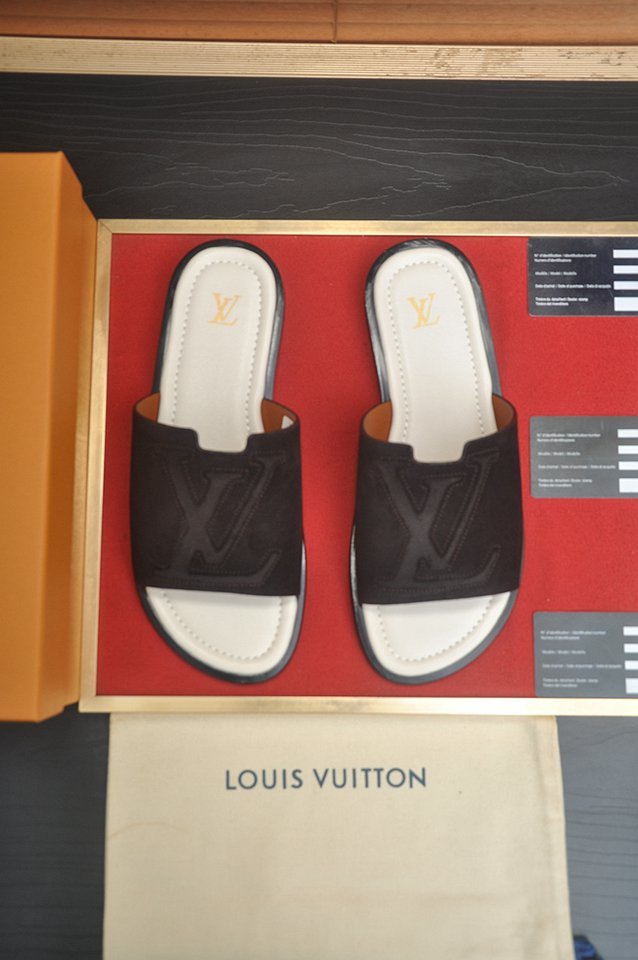 Men's Sandals & Slides Men's LV Slides Colorway 22 1133150-22