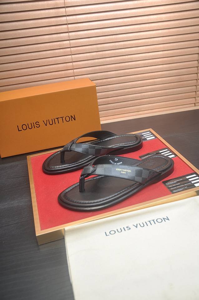 Louis Vuitton Men’s Lv Slides Colorway 4 1133160-4
