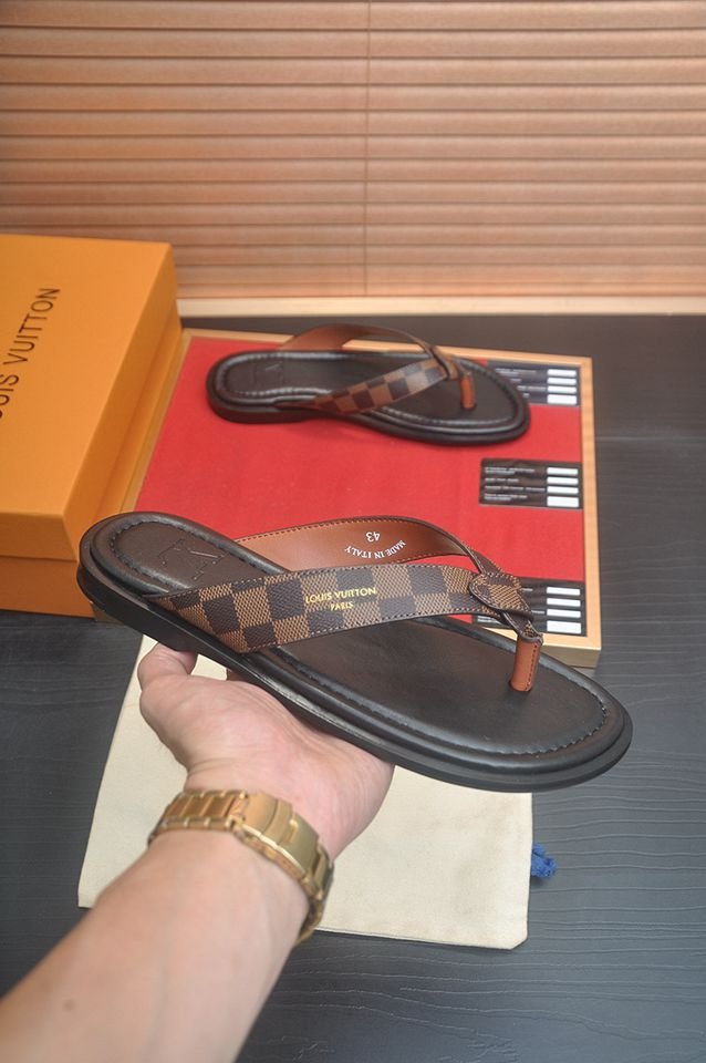 Louis Vuitton Men’s Lv Slides Colorway 3 1133160-3