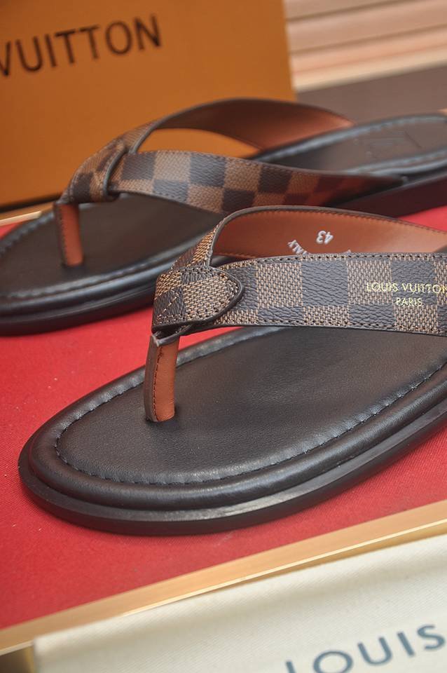 Louis Vuitton Men’s Lv Slides Colorway 3 1133160-3
