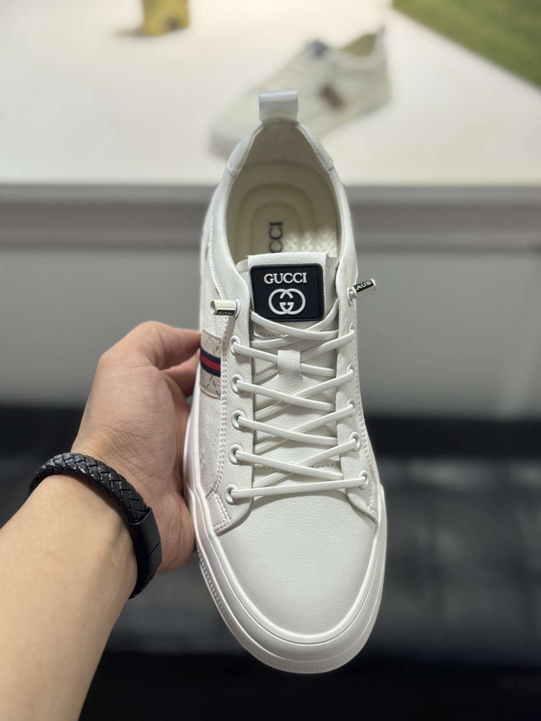 Gucci Men’s LOGO MC Sneakers Colorway 1 1720210-1