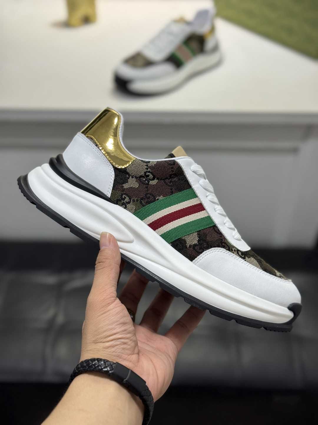 Gucci Men’s GUCC RX Sneakers Colorway 5 1720240-5