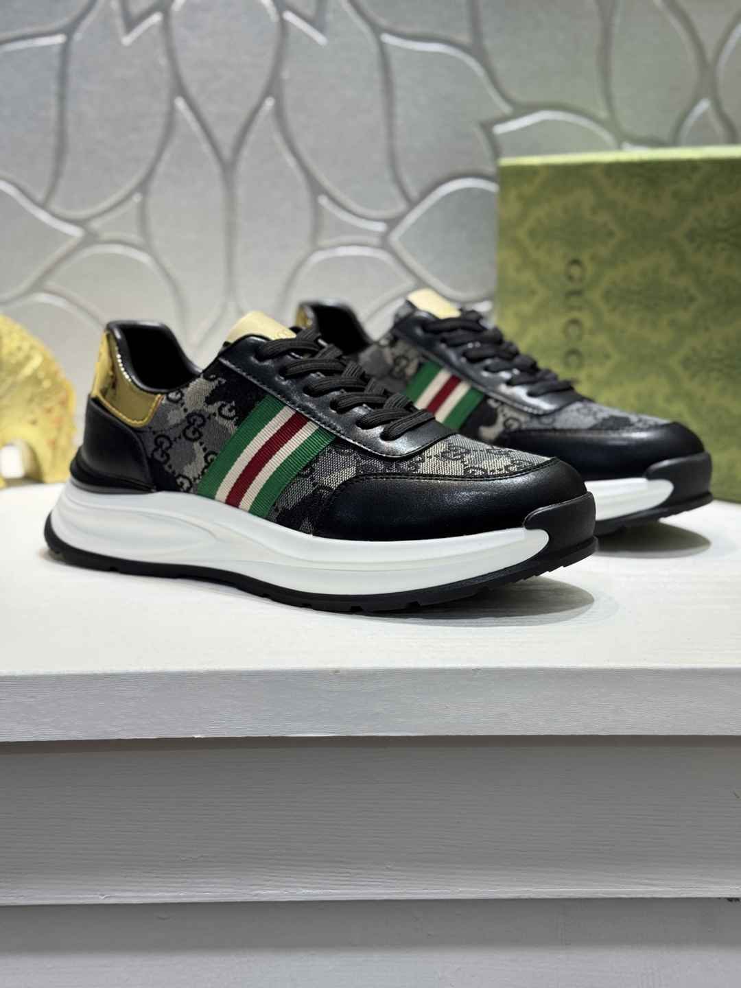 Gucci Men’s GUCC RX Sneakers Colorway 4 1720240-4