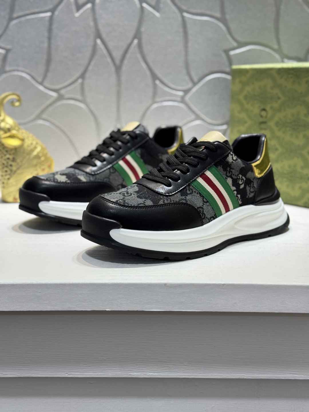 Gucci Men’s GUCC RX Sneakers Colorway 4 1720240-4