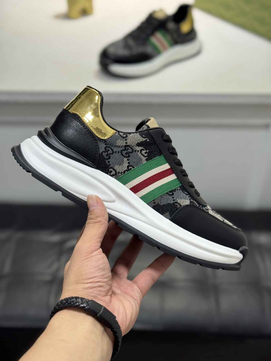 Gucci Men’s GUCC RX Sneakers Colorway 4 1720240-4